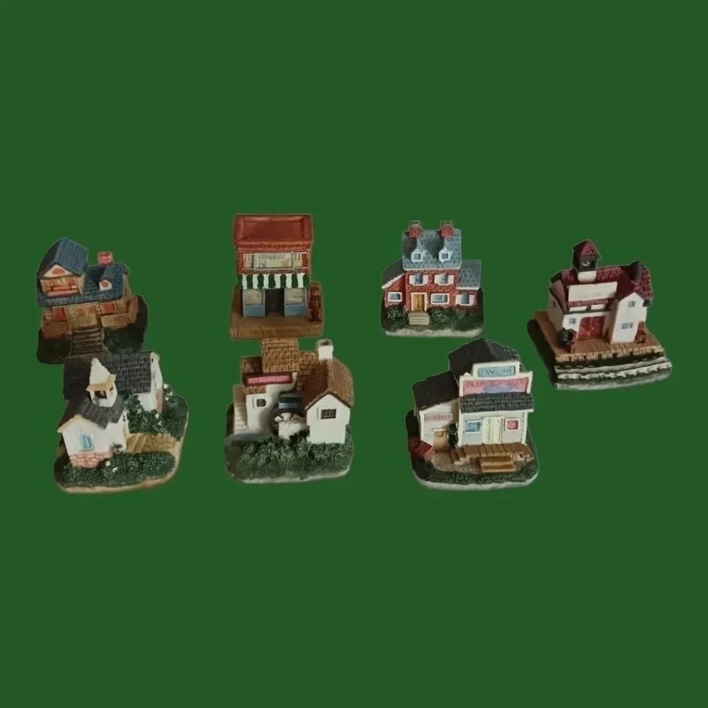 Vtg American collection lot of 7 miniature house